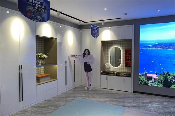 定制衣柜為何會(huì )替代成品衣柜